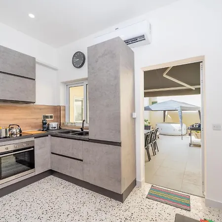 3 Bedroom House Of Character In Rabat