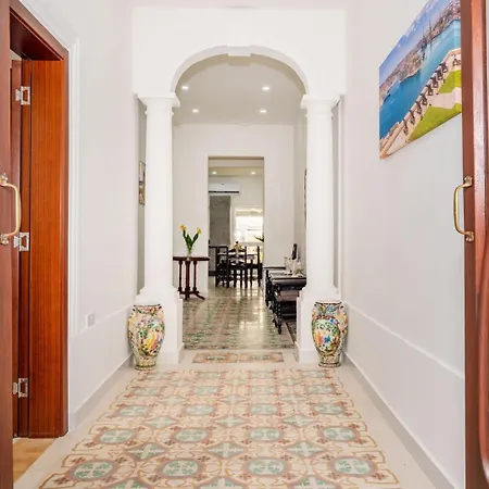 3 Bedroom House Of Character In Сasa de vacaciones *