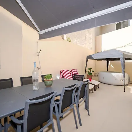 3 Bedroom House Of Character In * Rabat