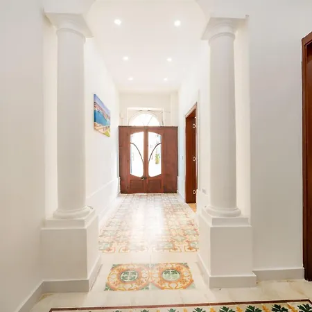 3 Bedroom House Of Character In Сasa de vacaciones *