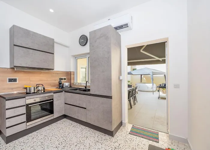 3 Bedroom House Of Character In Rabat