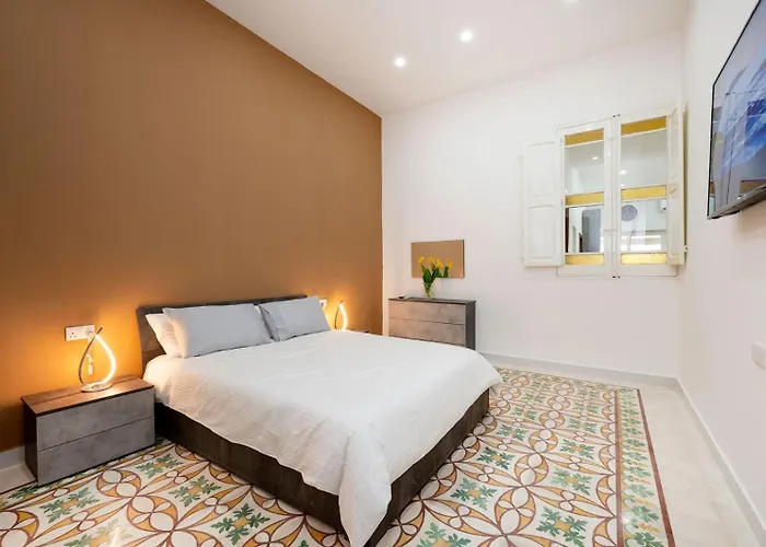 3 Bedroom House Of Character In Tatil Evi