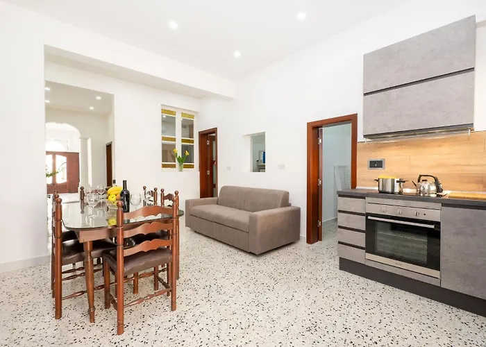 3 Bedroom House Of Character In Tatil Evi Rabat