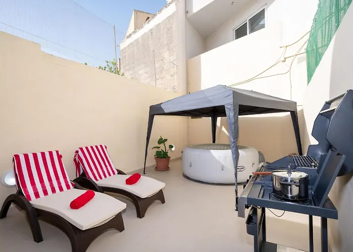 3 Bedroom House Of Character In Rabat