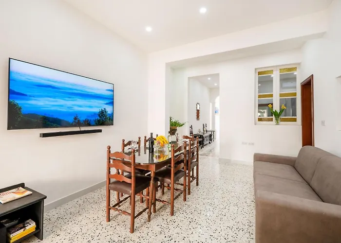 3 Bedroom House Of Character In * Rabat